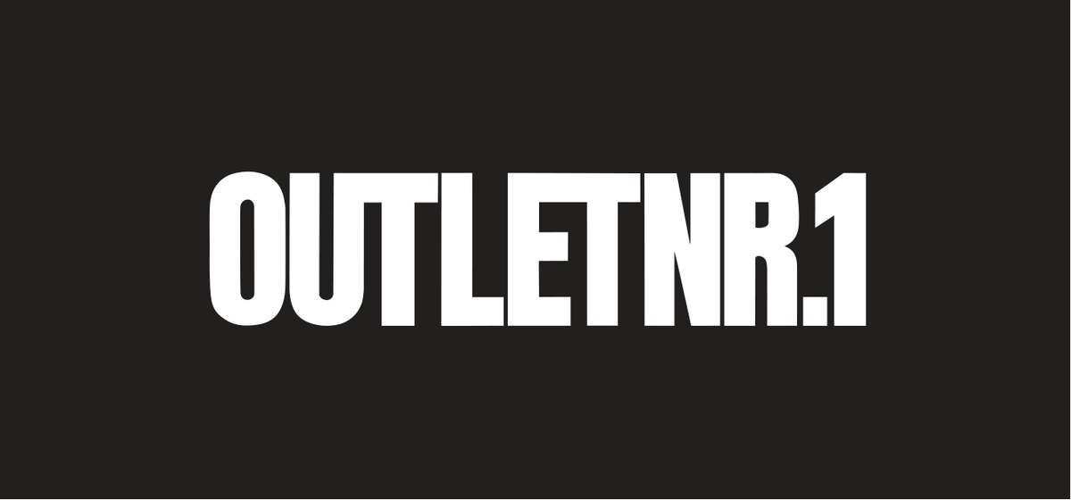 OUTLETNR.1 Logo, Wortmarke auf Schwarz